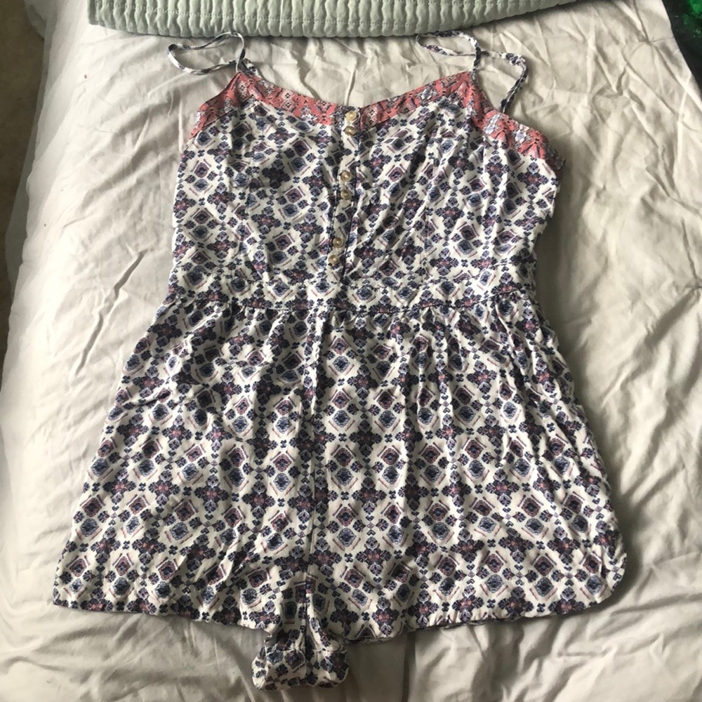 American Eagle Romper Medium